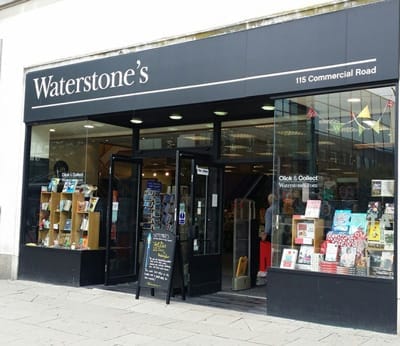 گیت فروشگاهی در کتاب فروشی